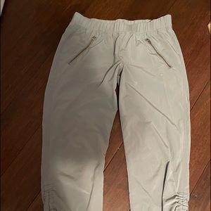 Athleta size 4 grey pants